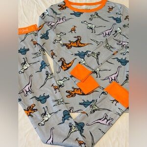 🟢2/$15 NWOT Cat & Jack Snug Fit Dino Pajamas, size 8.